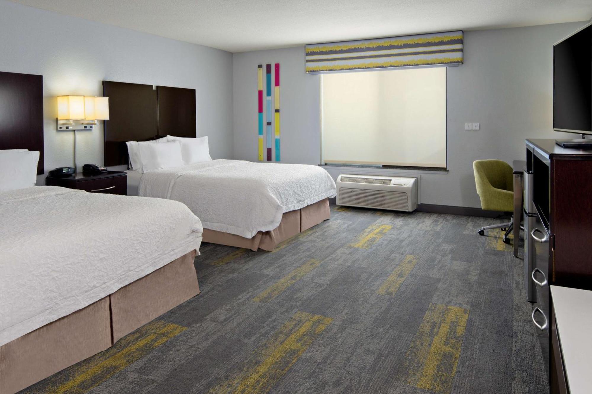Hampton Inn And Suites Bakersfield / Highway 58 Екстериор снимка