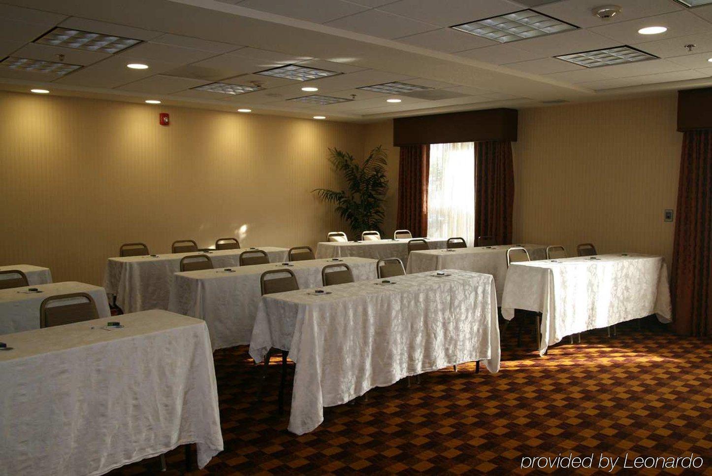 Hampton Inn And Suites Bakersfield / Highway 58 Екстериор снимка